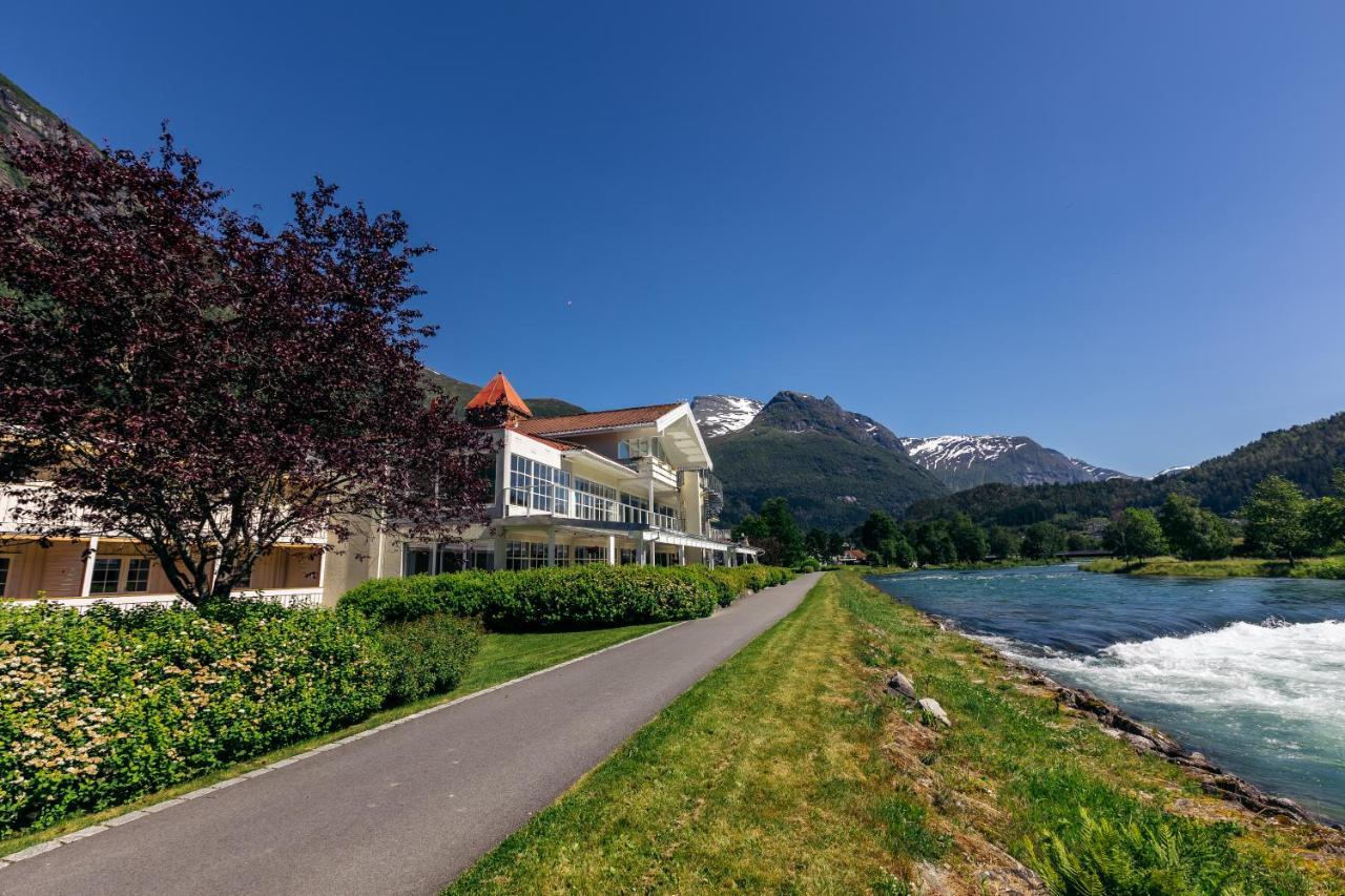 Hotel Loenfjord Loen Exterior foto